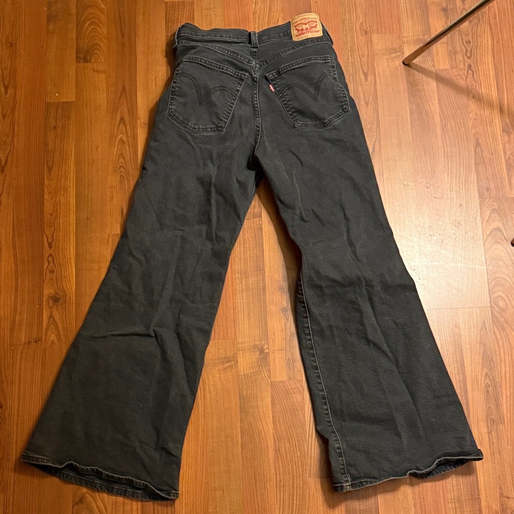 Levi’s Black Ribcage Bell Jeans - Picture 5 of 6